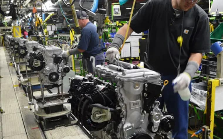 Engine assembly line where material declarations originate