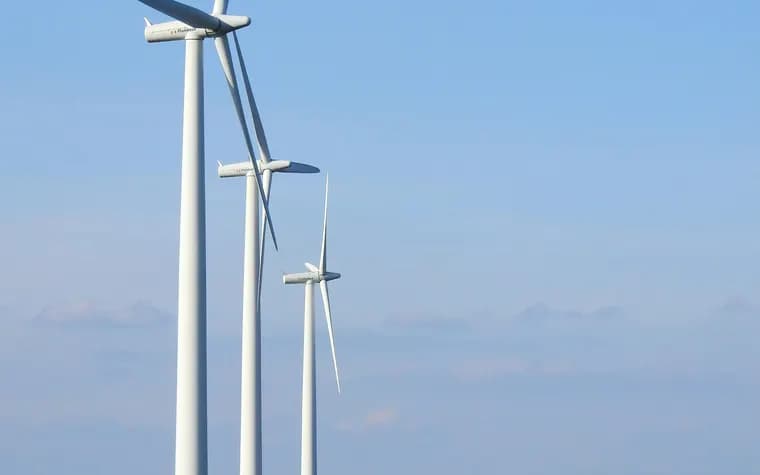 Renewable generation feeding an industrial energy mix